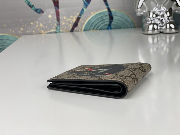 グッチ財布コピー側面デザイン